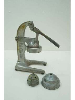 Ra Chand Professional Manual Citrus Juicer Press W/ Strainer
